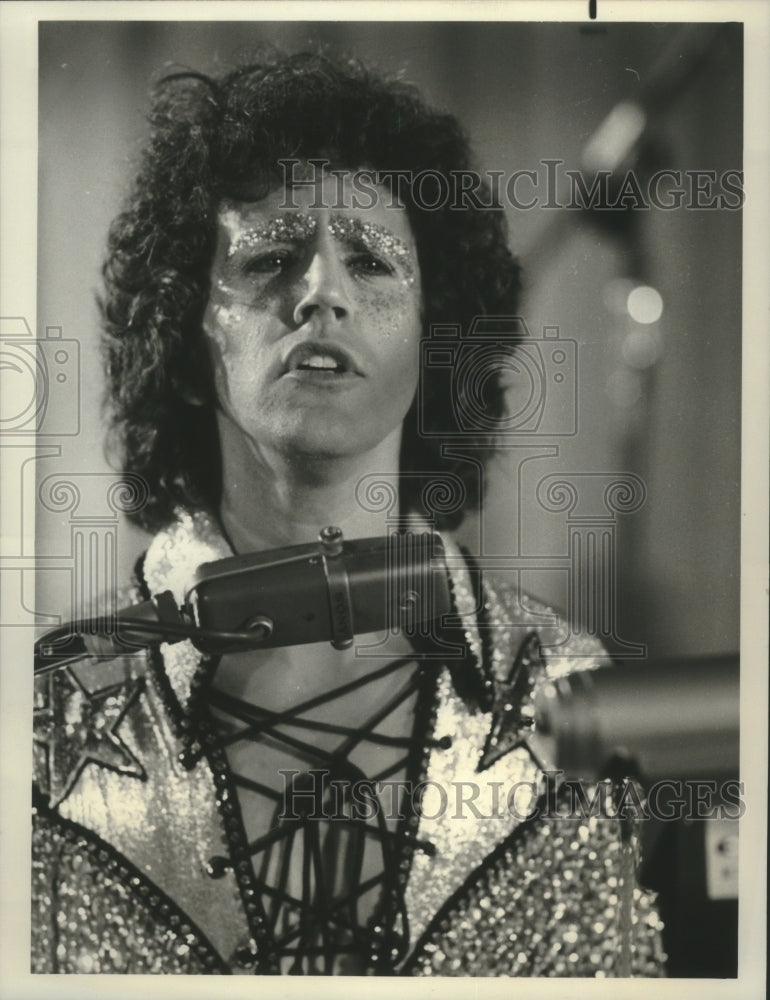 1975, John Rubinstein guest stars as rock musician in &quot;Police Woman&quot; - Historic Images