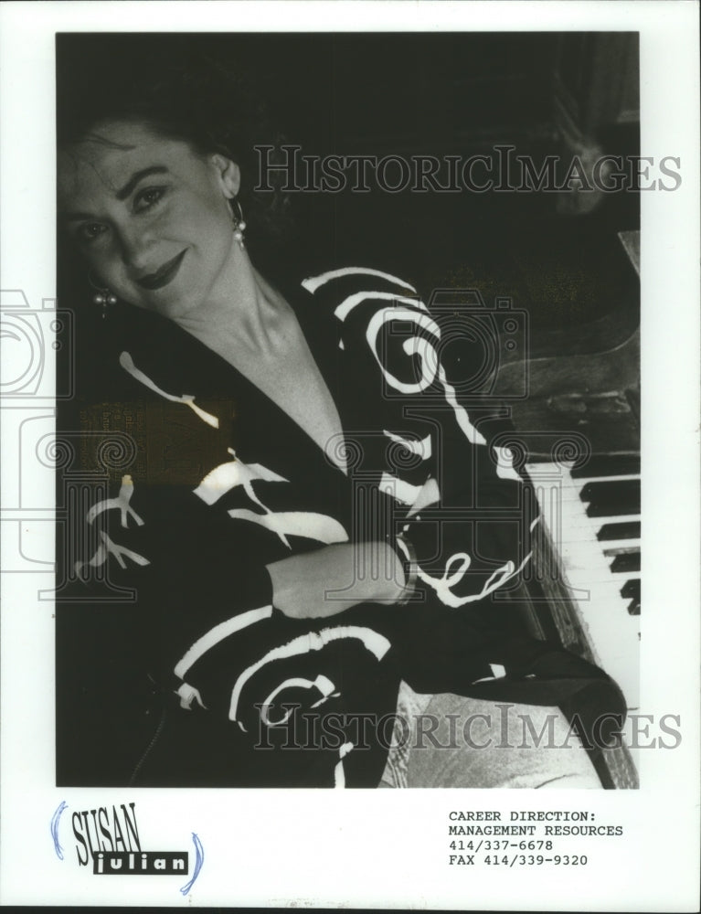 1992 Press Photo Musical Artist Susan Julian - mjp31241 - Historic Images