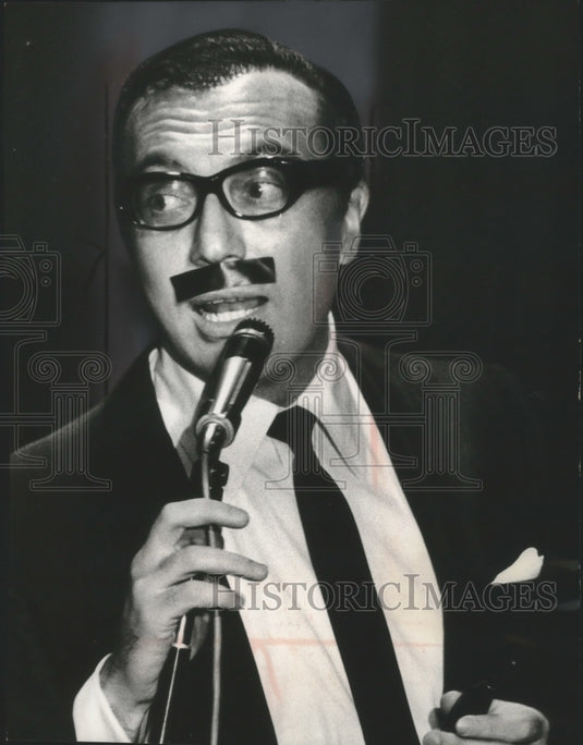 1966, Entertainer Will Jordan At Fazio's On Fifth - Historic Images