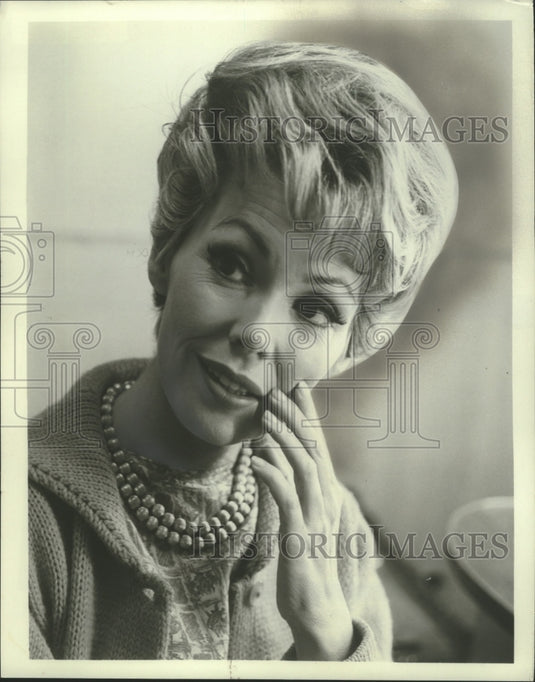 1966, Barbara Bush co-stars in "Storm Crossing". - mjp31591 - Historic Images