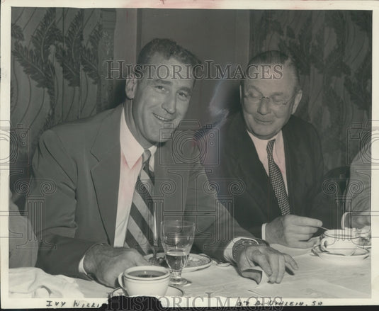 1951 Press Photo Ivy Williamson, University of Wisconsin, & Robert A. Urhlein - Historic Images