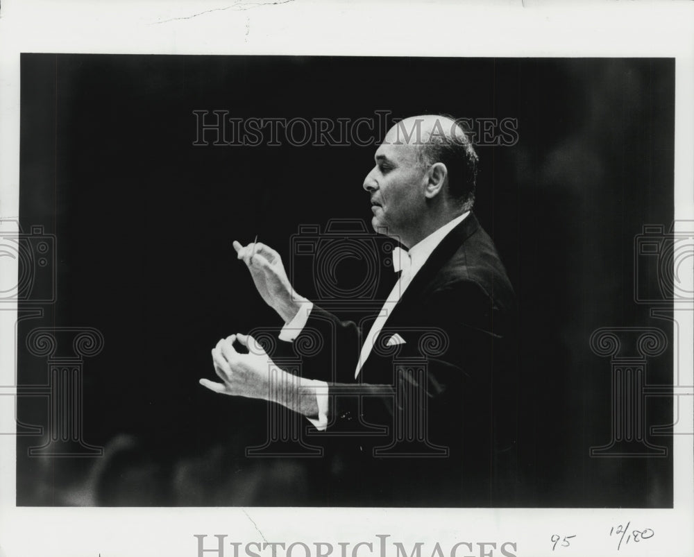 1986, Chicago Symphony Orchestra Music Director Sir Georg Solti - Historic Images