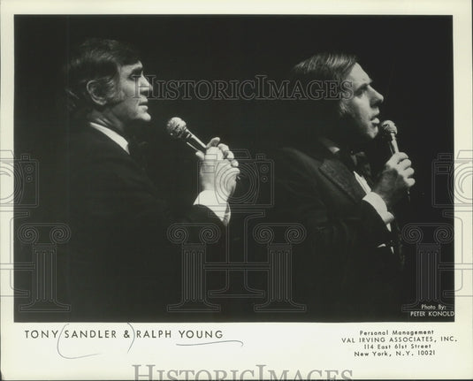 1978, Singers Tony Sandler & Ralph Young. - mjp31851 - Historic Images