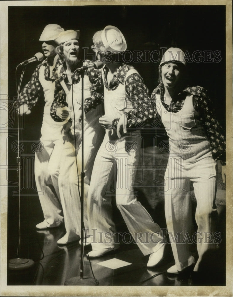 1975, Sound Spectrum, singing group - mjp32408 - Historic Images