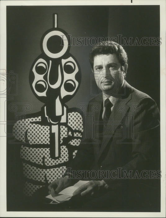 1975, Reporter Of "A Shooting Gallery Called America" Carl Stern - Historic Images