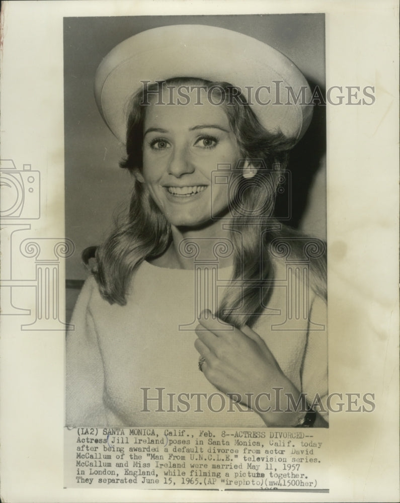 1965 Press Photo Actress Jill Ireland in Santa Monica, California - mjp32758 - Historic Images
