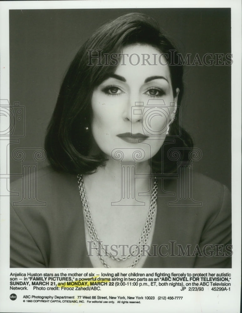 1993 Press Photo Anjelica Huston in "Family Pictures" - mjp32877 - Historic Images