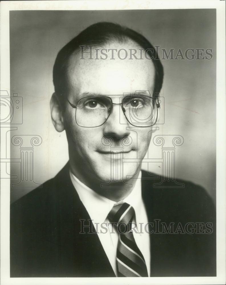 1989 Press Photo CBS Senior Vice President Of Communications George Schweitzer- Historic Images