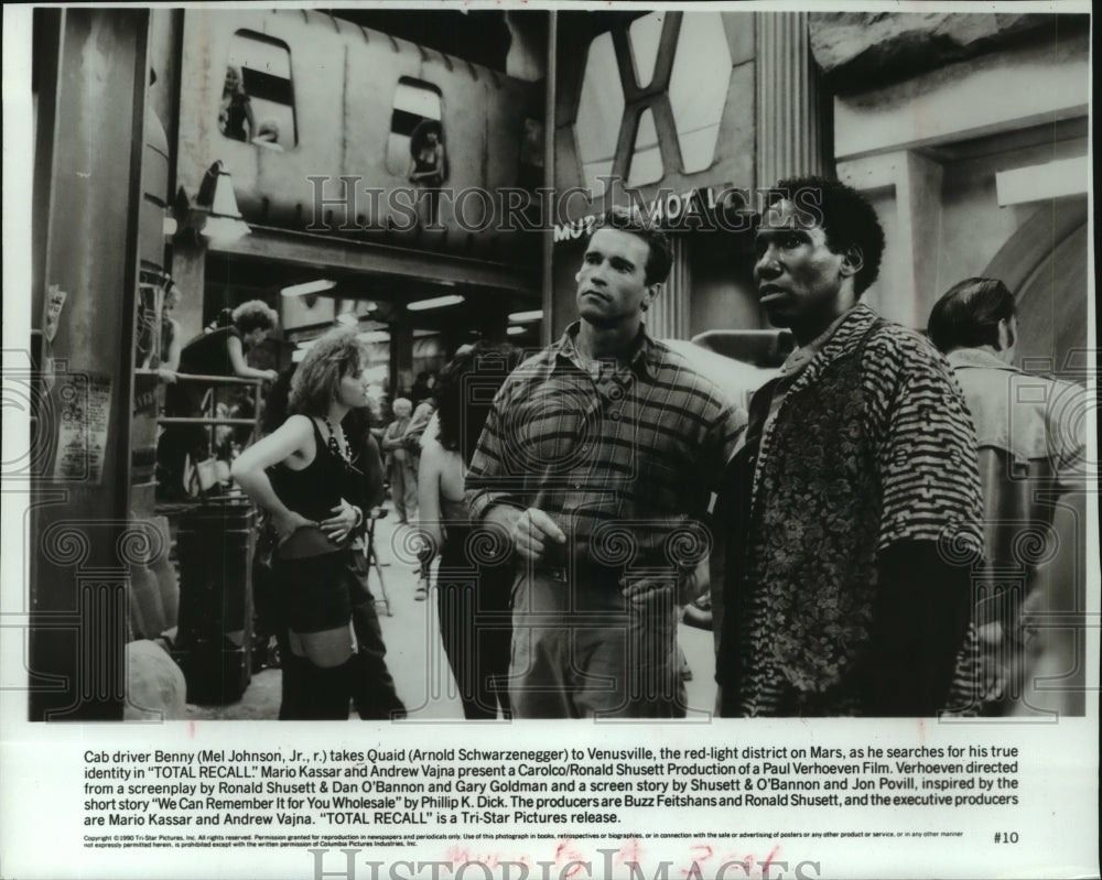 1991, &quot;Total Recall&quot; stars Mel Johnson, Jr. &amp; Arnold Schwarzenegger - Historic Images