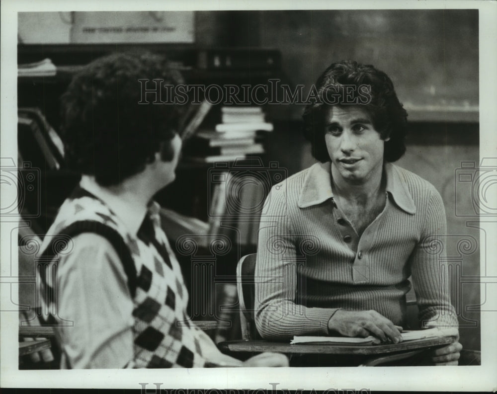 1978, Gabriel Kaplan and John Travolta in "Welcome Back, Kotter" ABC - Historic Images