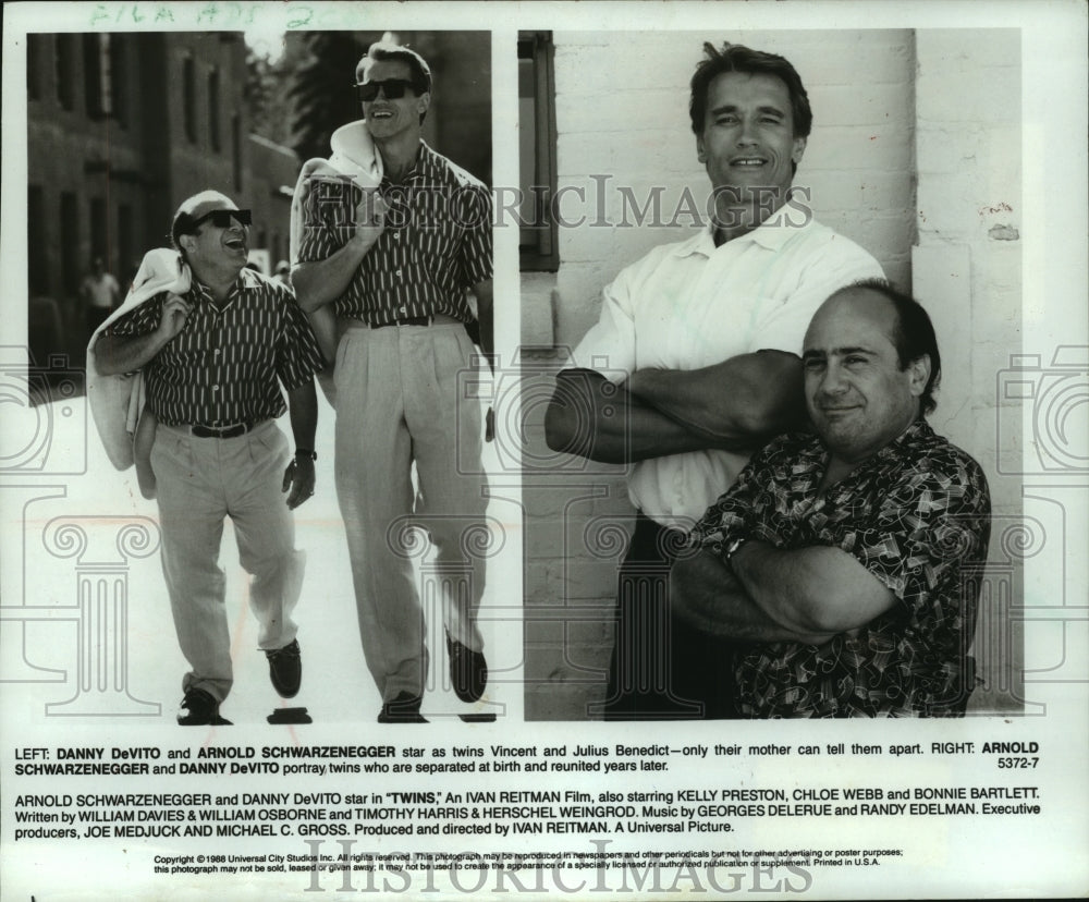 1988, "Twins" stars Danny DeVito and Arnold Schwarzenegger - Historic Images