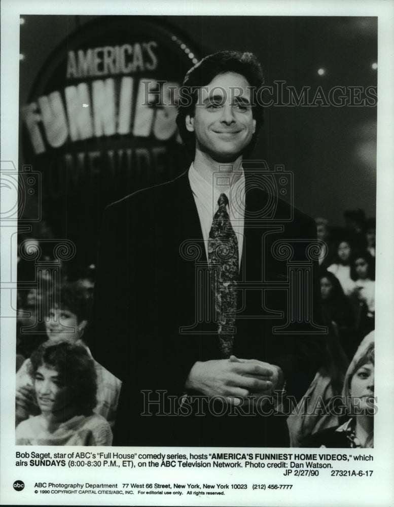 1990, Bob Saget hosts "America's Funniest Home Videos" - mjp33617 - Historic Images
