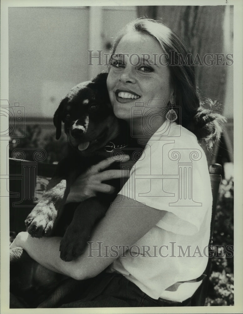 1982 Press Photo Leigh Taylor-Young stars in "Love, Sin and Death at Point Dume" - Historic Images