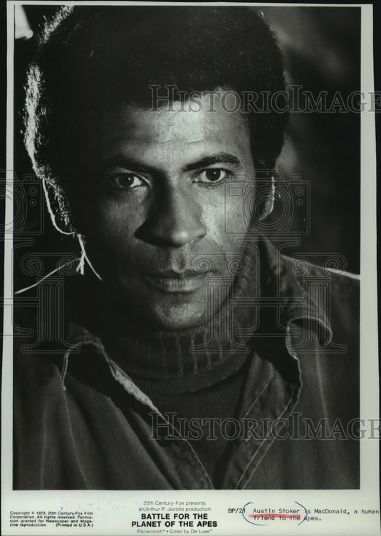 1973, Actor Austin Stoker in "Battle for the Planet of the Apes" - Historic Images