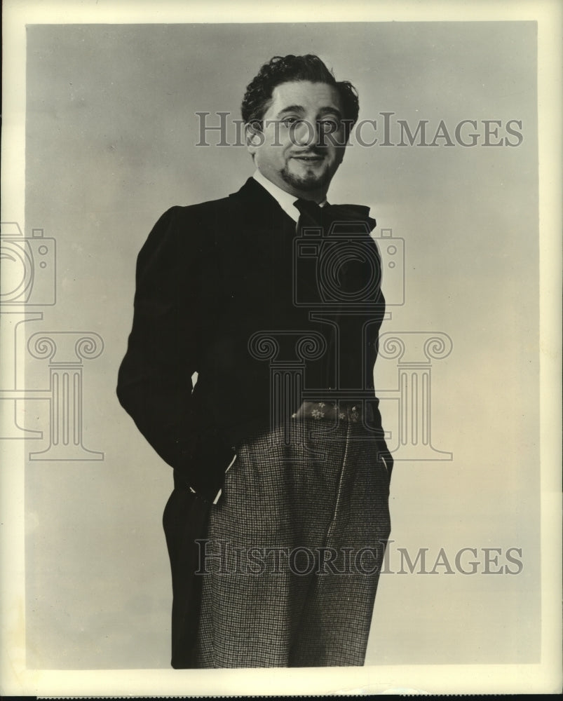 1946, Jan Peerce tenor, will sing Rodolfo in NBC&#39;s &quot;La Boheme.&quot; - Historic Images