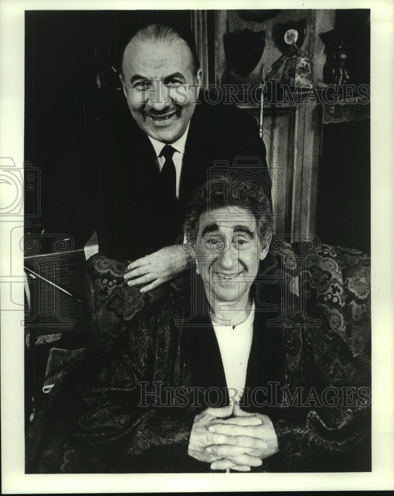 1974 Press Photo Actors Lou Jacobi & Jack Gilford, Stars of "The Sunshine Boys" - Historic Images