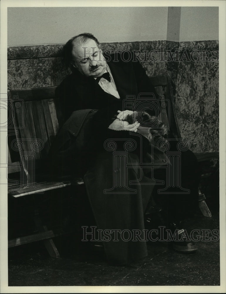 1976 Press Photo Actor Lou Jacobi as Ivan Petrovsky in &quot;Ivan the Terrible&quot; - Historic Images