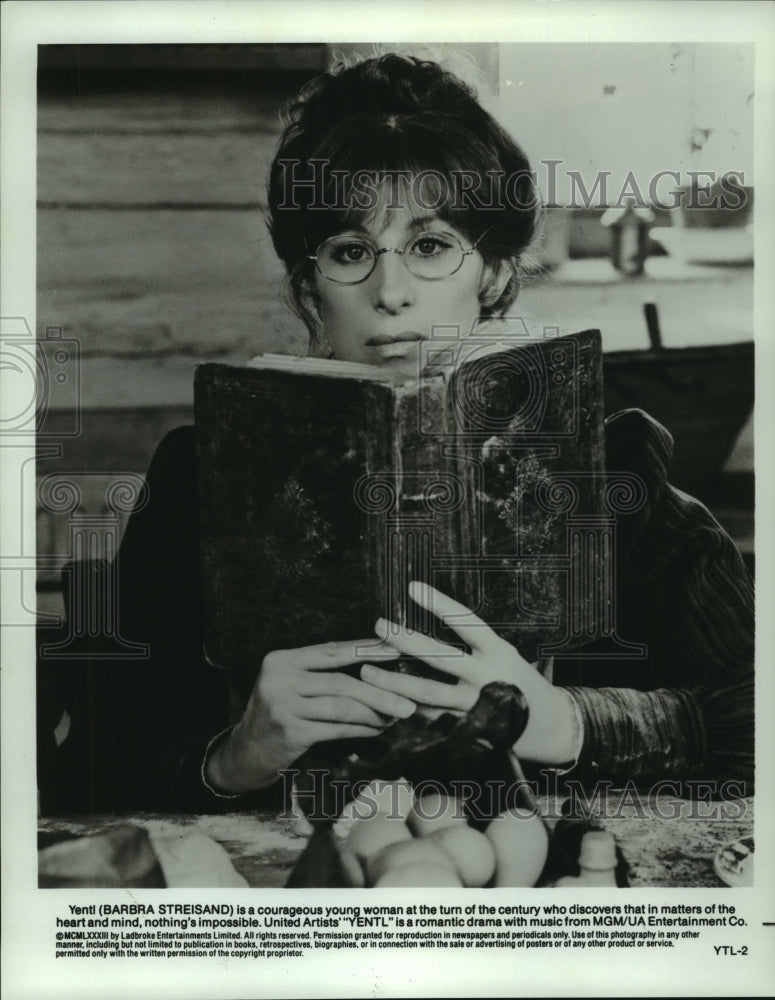 1983, Actress Barbra Streisand stars in "Yentl" - mjp34261 - Historic Images