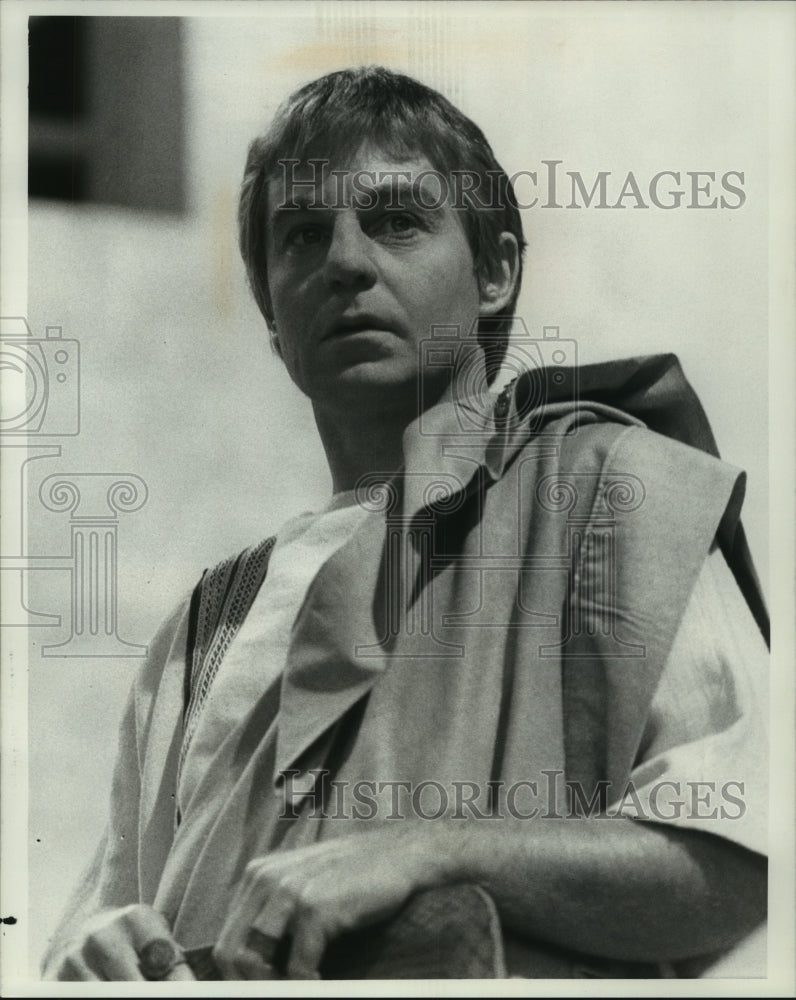 1977, Actor Derek Jacobi as Claudius in &quot;I, Claudius&quot; - mjp34400 - Historic Images