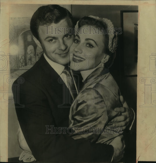 1951, Actor Robert Sterling & Anne Jeffreys wedding day, New York - Historic Images