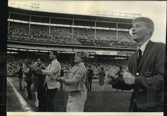 1968 Press Photo International cast of Up With People before baseball game - Historic Images