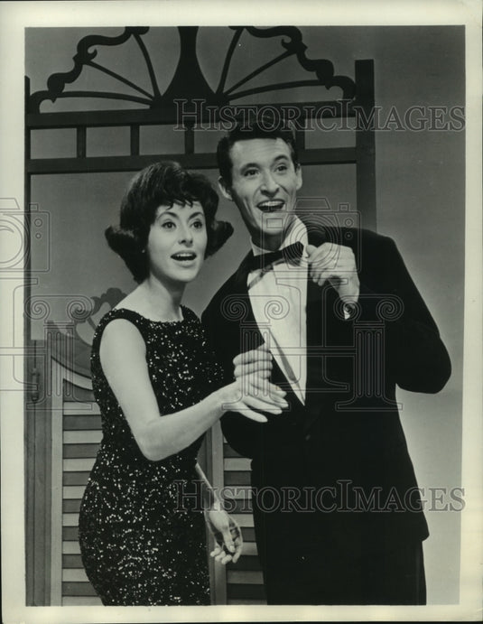 1965, Europe's popular singers Caterina Valente and Silvio Francesco - Historic Images