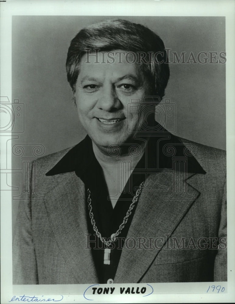 1990, Tony Vallo, entertainer - mjp35117 – Historic Images