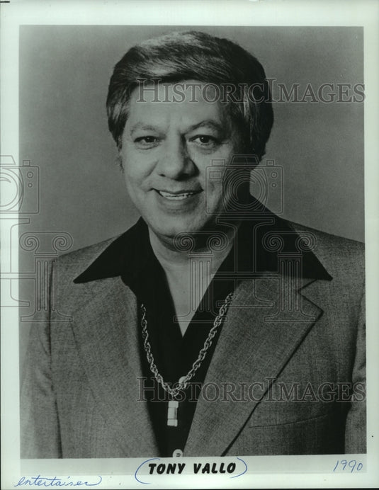 1990, Tony Vallo, entertainer - mjp35117 - Historic Images
