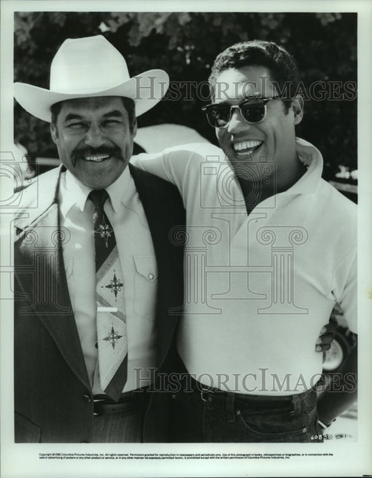 1986 Press Photo "La Bamba' director Luis Valdez & his brother Daniel - Historic Images