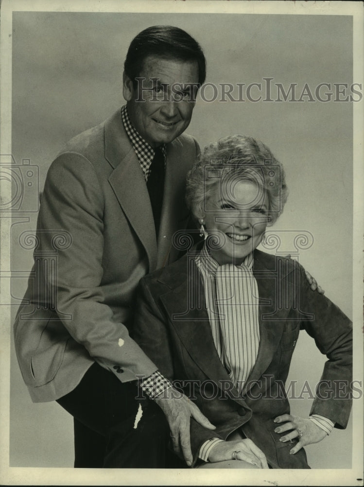 1993 Press Photo Helen O'Connell & Bob Barker host Miss Universe Beauty Pageant - Historic Images