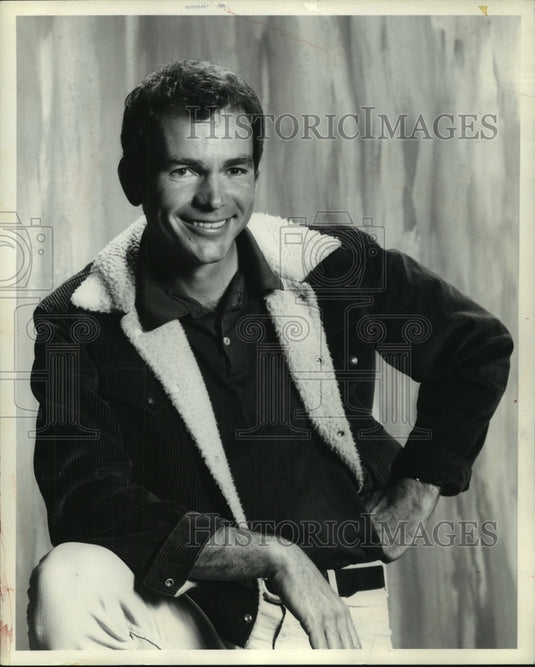 1971, Actor Dean Jones, stars in CBS' "Chicago Teddy Bears" - Historic Images