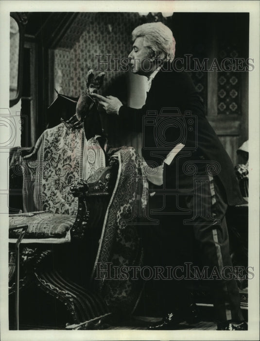1980, Dick Shawn in "Mr. and Mrs. Dracula" - mjp35218 - Historic Images