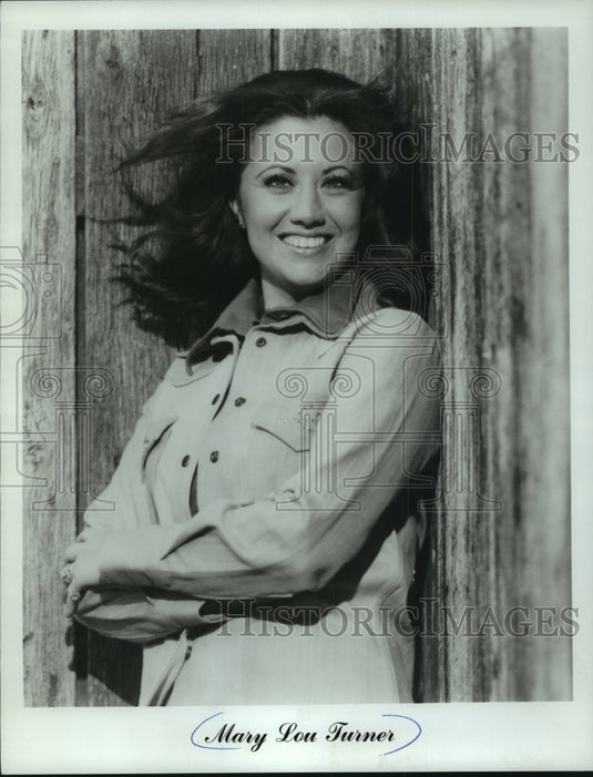 1975, Singer Mary Lou Turner - mjp35341 - Historic Images