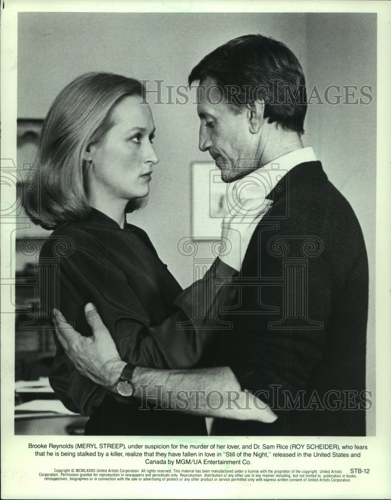 1982 Press Photo Meryl Streep, Roy Scheider in an embracee, Still of the Night - Historic Images