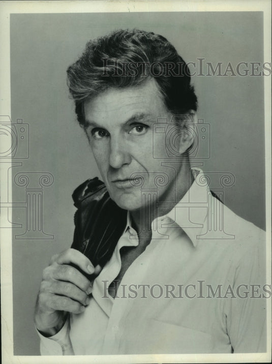 1981, â€œStrike Forceâ€ series star Robert Stack - mjp35383 - Historic Images