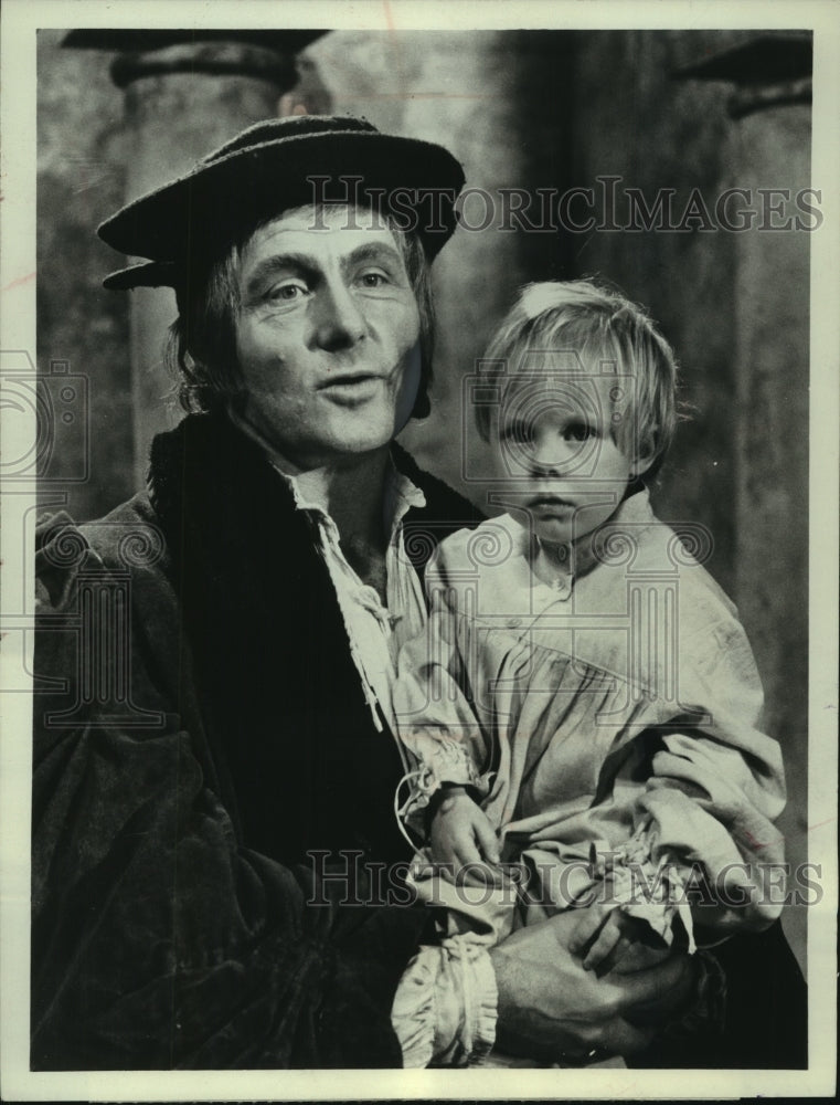 1968, â€œLutherâ€ star Robert Shaw with daughter Hannah Grace - Historic Images