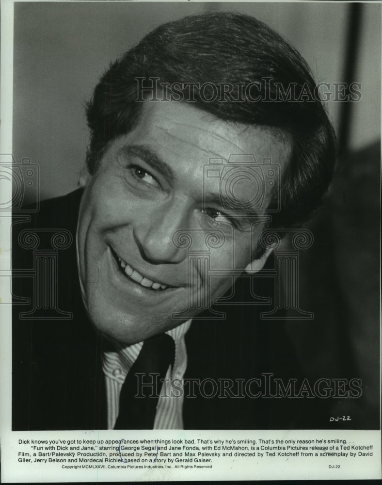 1985, George Segal stars in "Fun with Dick and Jane" - mjp35475 - Historic Images