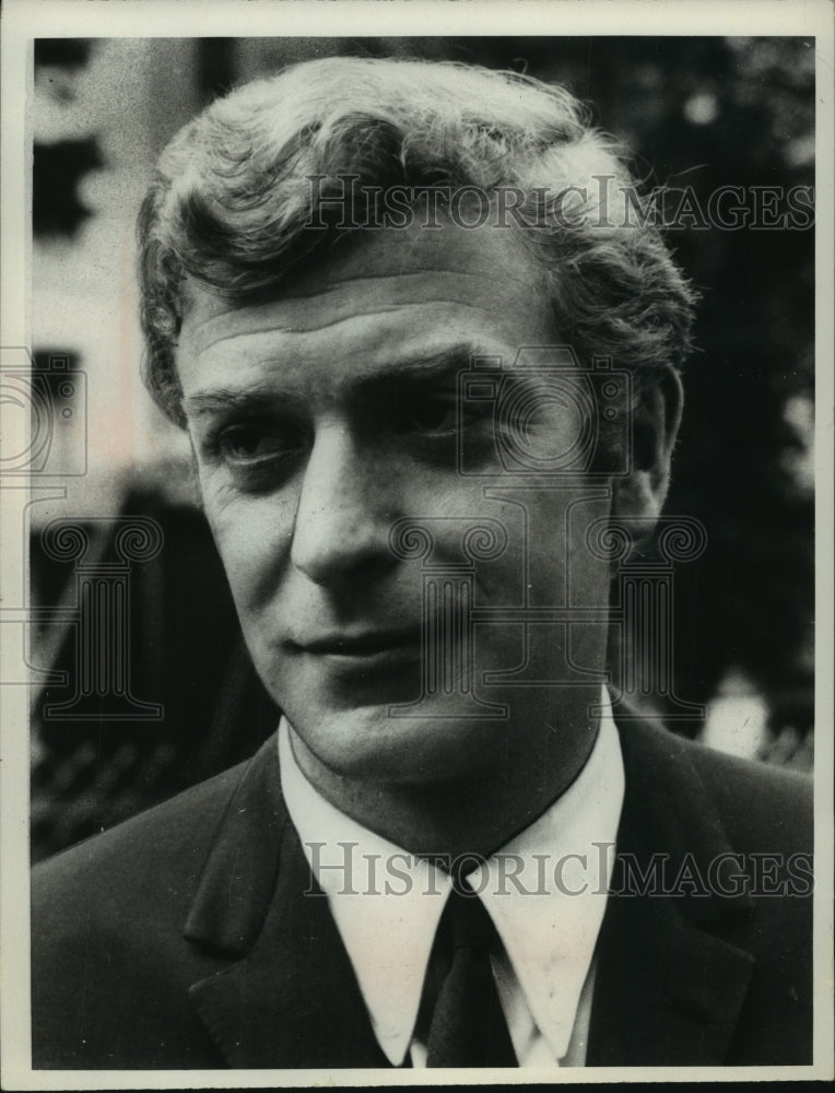 1987, Michael Caine actor, foreign. - mjp35603 - Historic Images