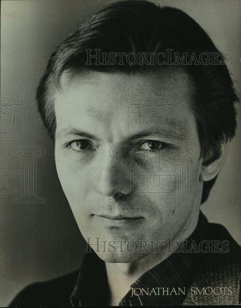 1988, Actor/artistic director Jonathan Smoots - mjp35642 - Historic Images