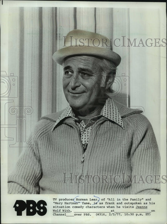 1977, Norman Lear TV producer visiting "Jeanne Wolf " on PBS - Historic Images