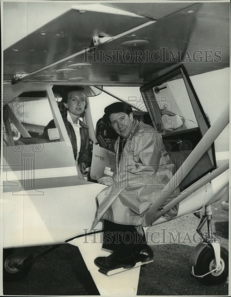 1957, Burgess Meredith With Wife Kaja At Air Park In Pomona, New York - Historic Images
