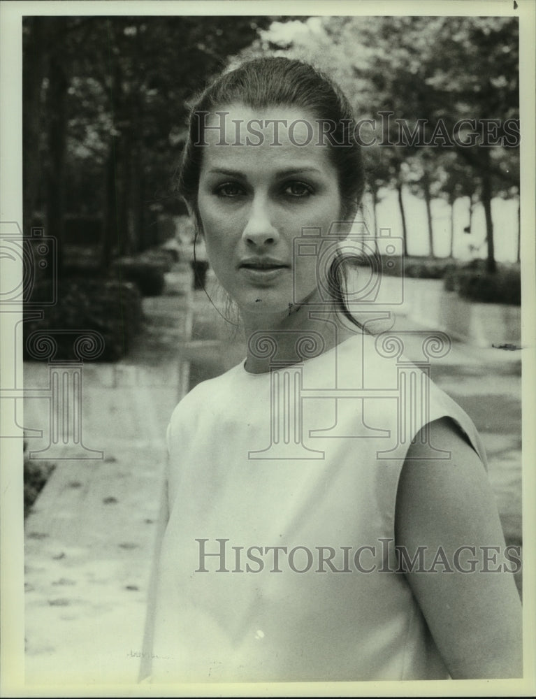 1985 Press Photo Veronica Hamel stars in "Sessions" - mjp35900-Historic Images