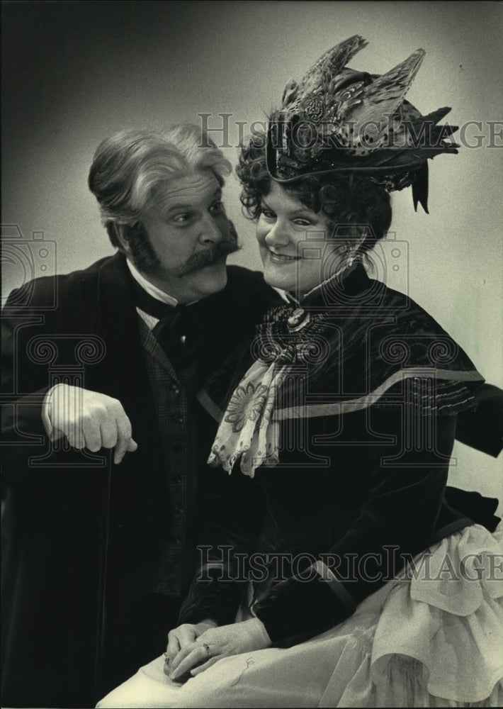 1987 Press Photo Rose Pickering and Kenneth Albers actors in &quot;The Matchmaker.&quot;-Historic Images