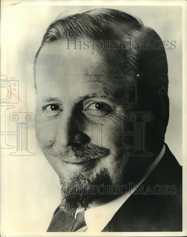 1970, Skitch Henderson, U.S. conductor - mjp36177 - Historic Images