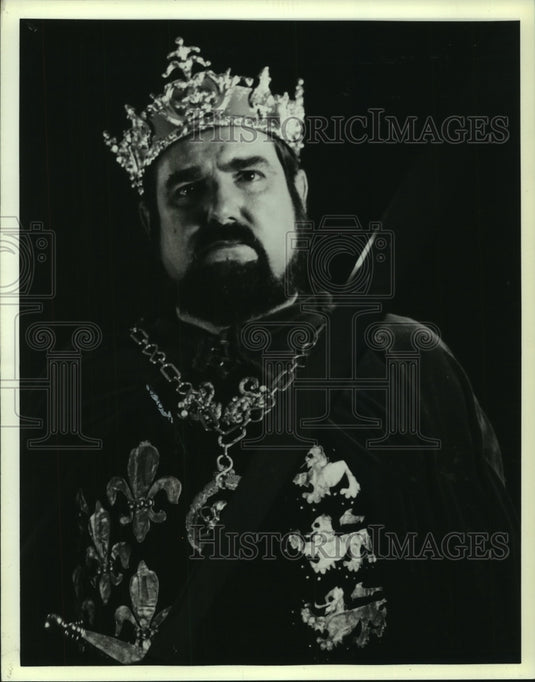 1990 Press Photo Forrest J. Willingham as King Arthur in "Camelot", on Broadway - Historic Images