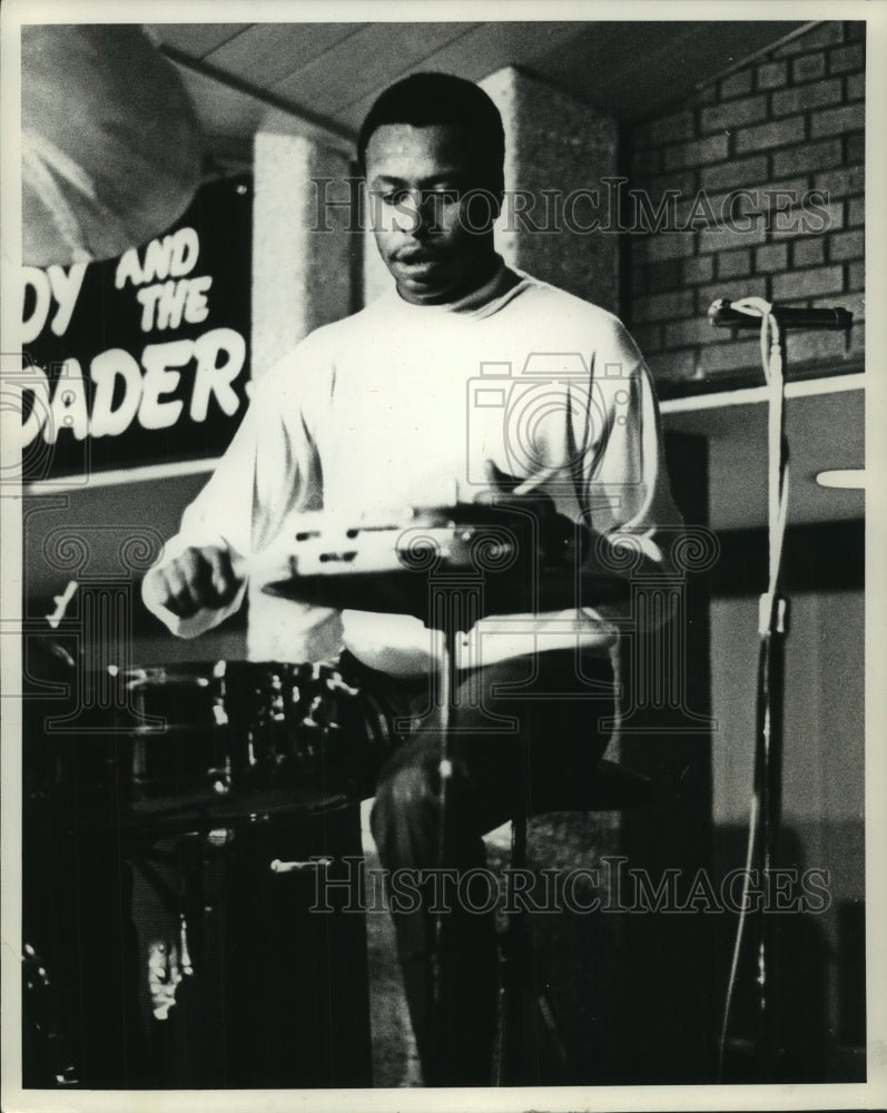 1969, Musician Vic Pitts - mjp36452 - Historic Images