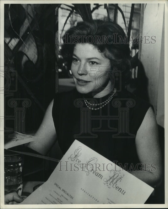 1957, Actress Anne Jackson in "Middle of the Night" - mjp36543 - Historic Images