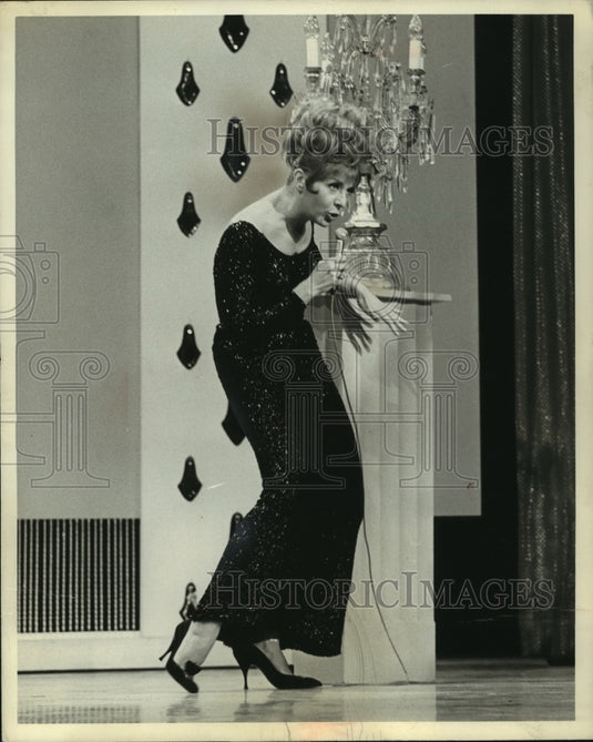 1963, Singer Kay Stevens performs on the Jerry Lewis Show. - Historic Images