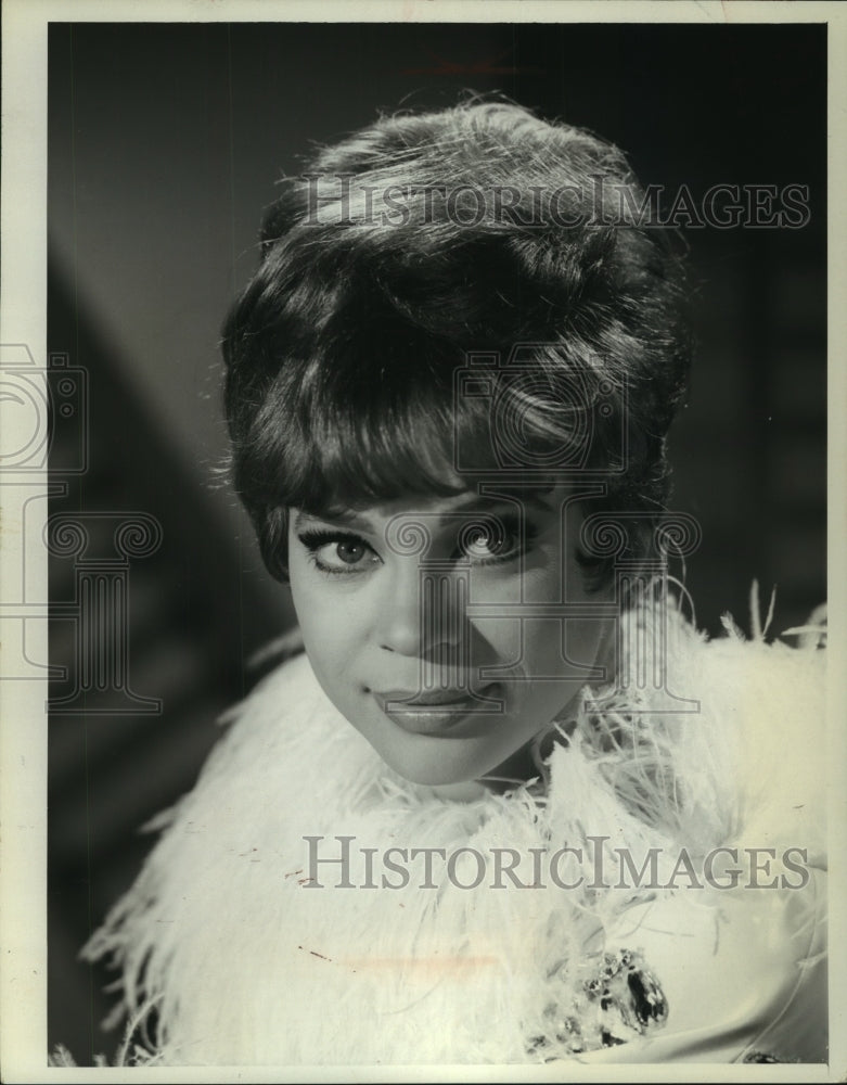 1968, Juliet Prowse in feather boa - mjp36768 - Historic Images