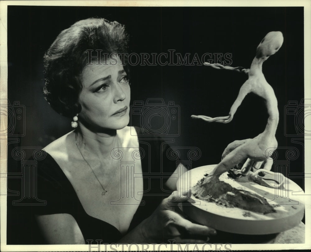 1961, â€œChange of Lifeâ€ star Sylvia Sidney - mjp36805 - Historic Images